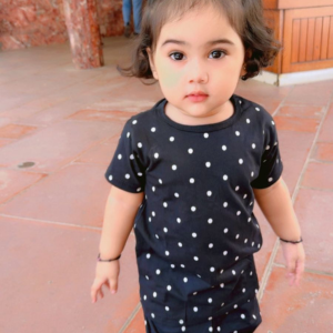 Nicker Shirt in Jersey Stuff - Black Polka Dott