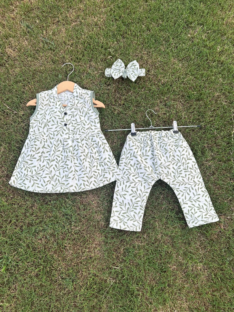 Frock with Band & Trouser Colar Design in  Lilies Print