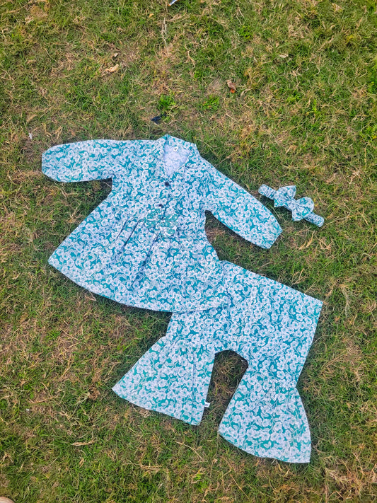 Frock with Band & Shorts in Collar Design